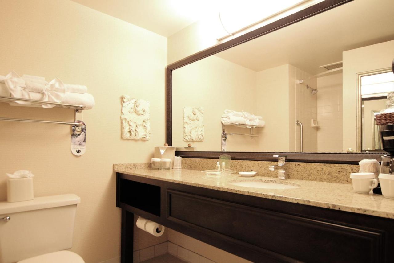 Ramada By Wyndham Minneapolis Airport - Eagan Ruang foto