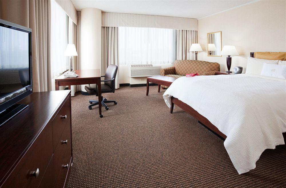 Ramada By Wyndham Minneapolis Airport - Eagan Bagian luar foto