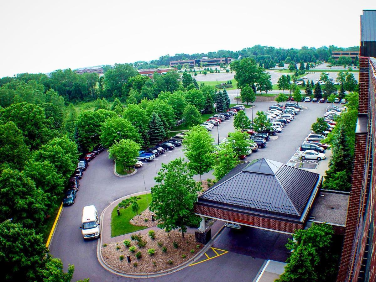 Ramada By Wyndham Minneapolis Airport - Eagan Bagian luar foto